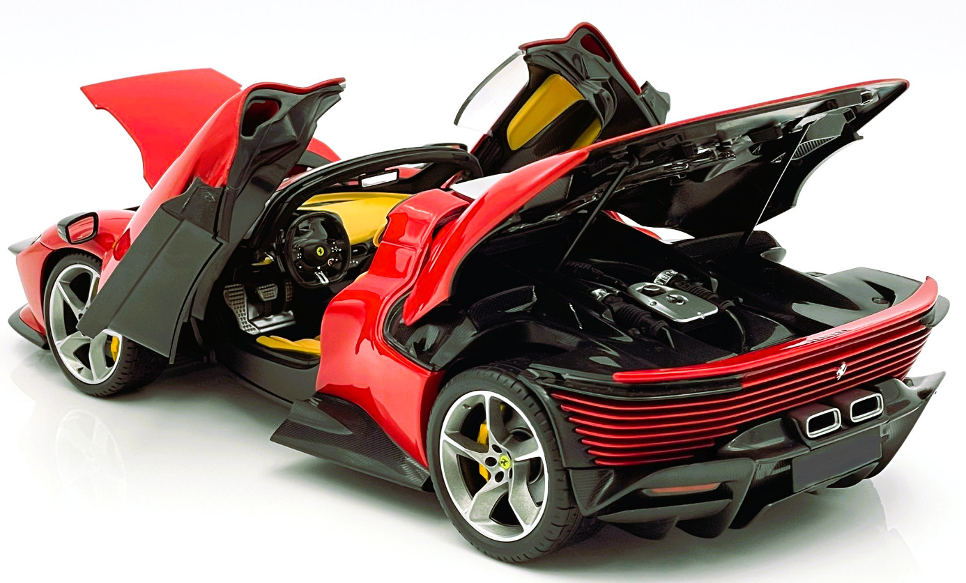 Ferrari w/ V12 Engine in Le Mans Race Car Custom Built Metal Body1:18SCALE MODEL