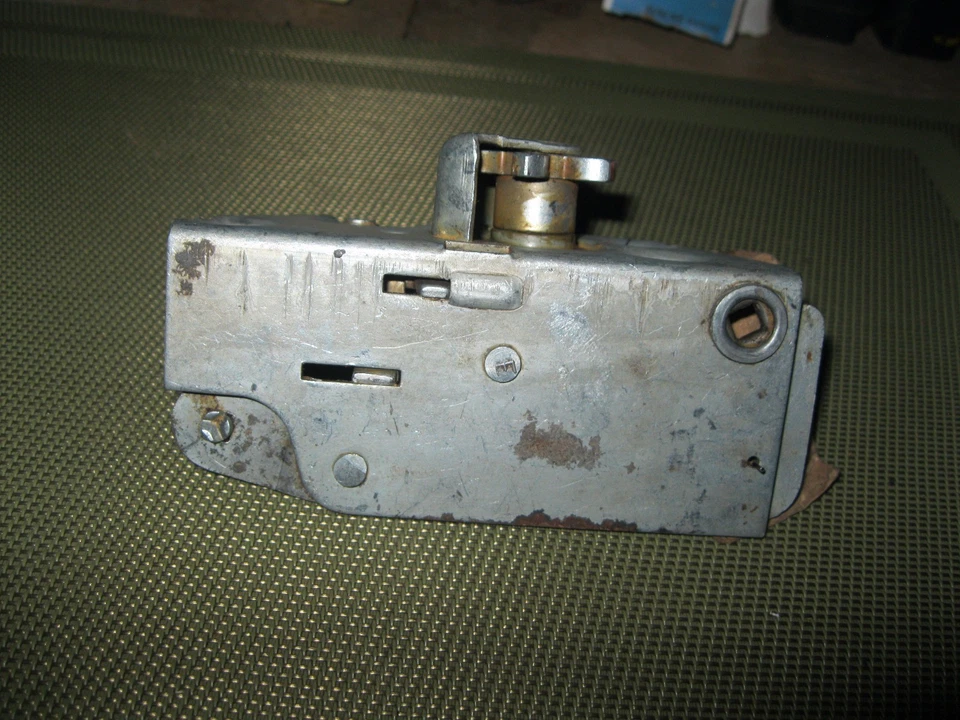 Nuevo de Lote Antiguo 1962 AMC Ambassador y Clásico Pestillo Puerta Delantera Derecha, 3461414 Foto 3 de 3