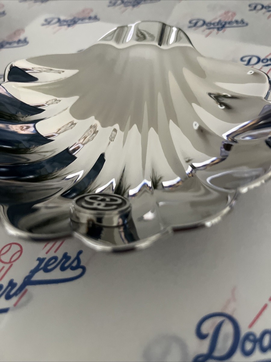 Stussy Silver Clam Ashtray Ceramic Los Angeles La Brea 5” SS Stussy Silver Clam Ashtray Ceramic Los Angeles La Brea 5” SS
