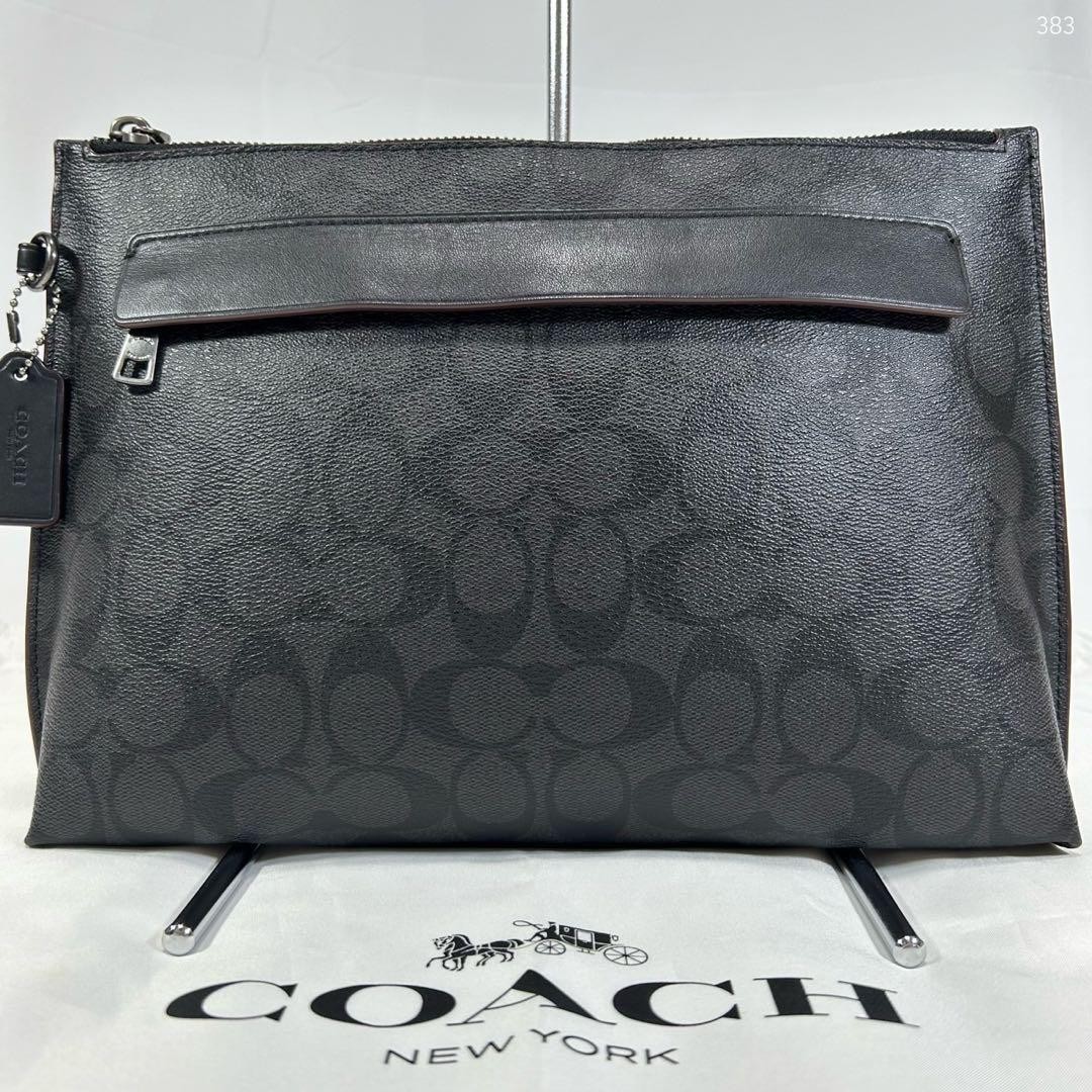 COACH 39763 Leather Clutch Bag Business Handbag in Excellent Condition