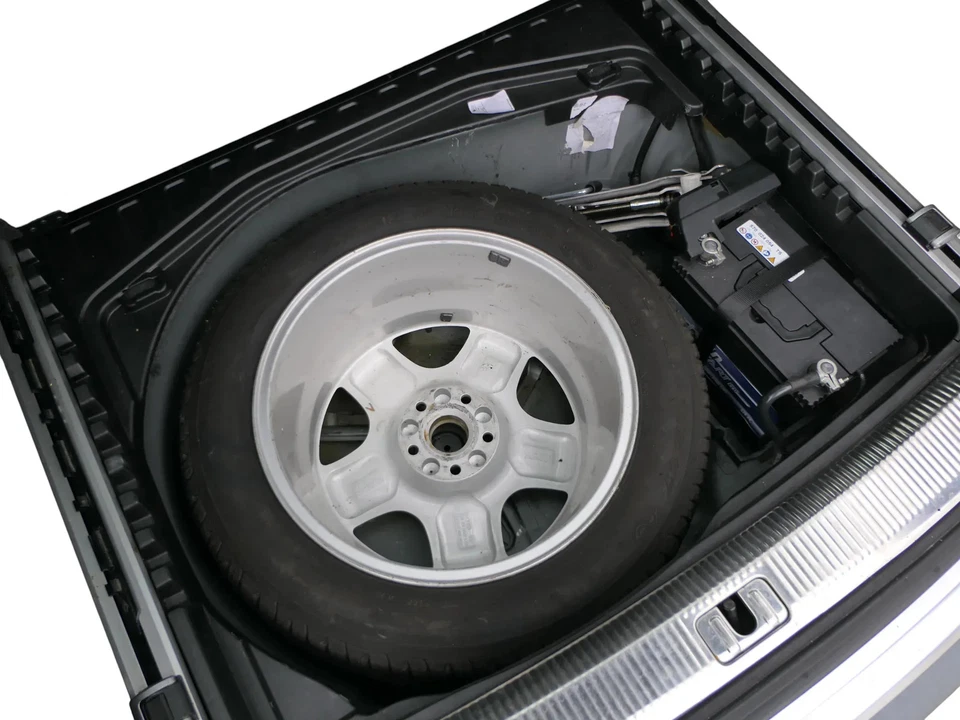 A4 8E B6 B7 A6 4F Alufelge 4D0601025B Ersatzrad Reifen Ersatzreifen 225/55 R17 - Bild 1 von 3