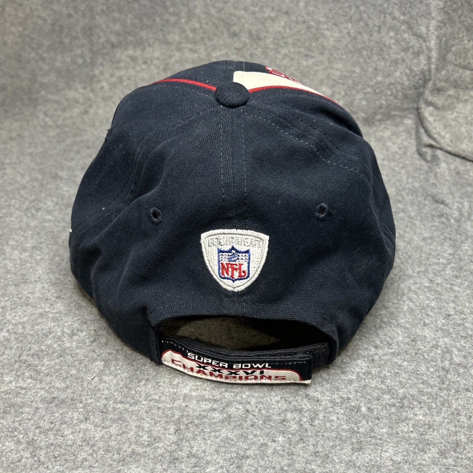 New England Patriots Super Bowl XXXVI Champions Locker Room Hat NFL Reebok EUC thumbnail 3