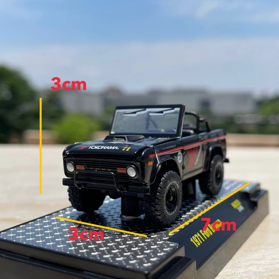 1971 Ford Bronco 1:64 Black Alloy Diecast Model Truck 4x4 Vintage - Image 3 of 4
