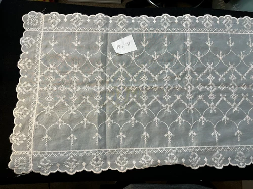 Vintage Pale Pink Embroidered Table Runner/Dresser Scarves 14x31