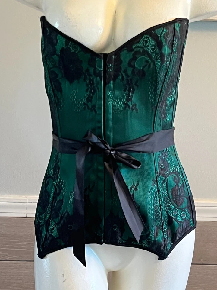 Corsé Coquette XL Verde Negro Encaje Satinado Deshuesado Completo     Foto 4 de 4