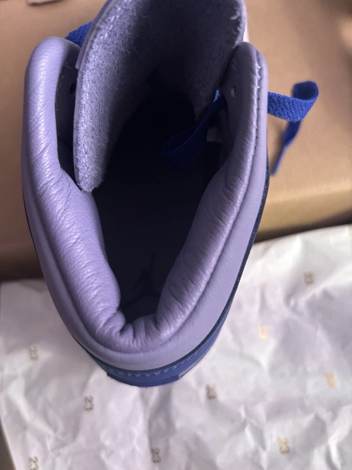 Talla 6.5 - Air Jordan 1 SE Mid Iron Purple Deep Royal W Foto 4 de 4