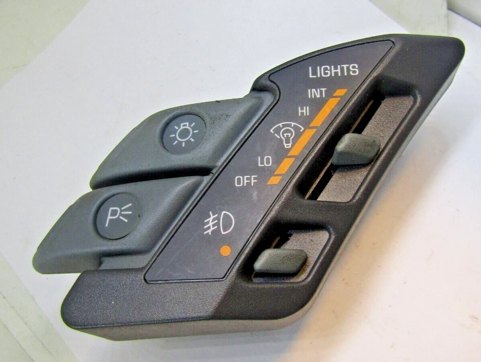 Interruptor de faros estándar DS-665 para Pontiac Sunbird 93-94 Foto 2 de 4