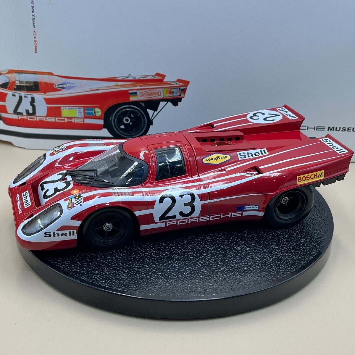 年末のプロモーション 1970 #23 Red 917K Museum Porsche 1/18 Norev Le Winner Mans ノレブ