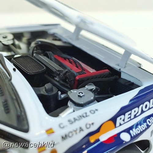 Lancia Delta HF Integrale Evoluzione 1993 Kyosho Model 1/18 #08348J - Picture 5 of 6