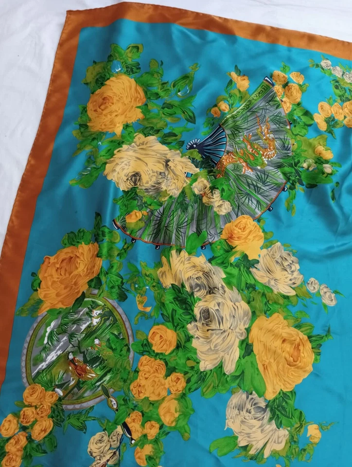 Mantón bufanda de seda Y# DOLCE & GABBANA 46/45 pulgadas, tiene manchas discretas, tira Foto 3 de 4