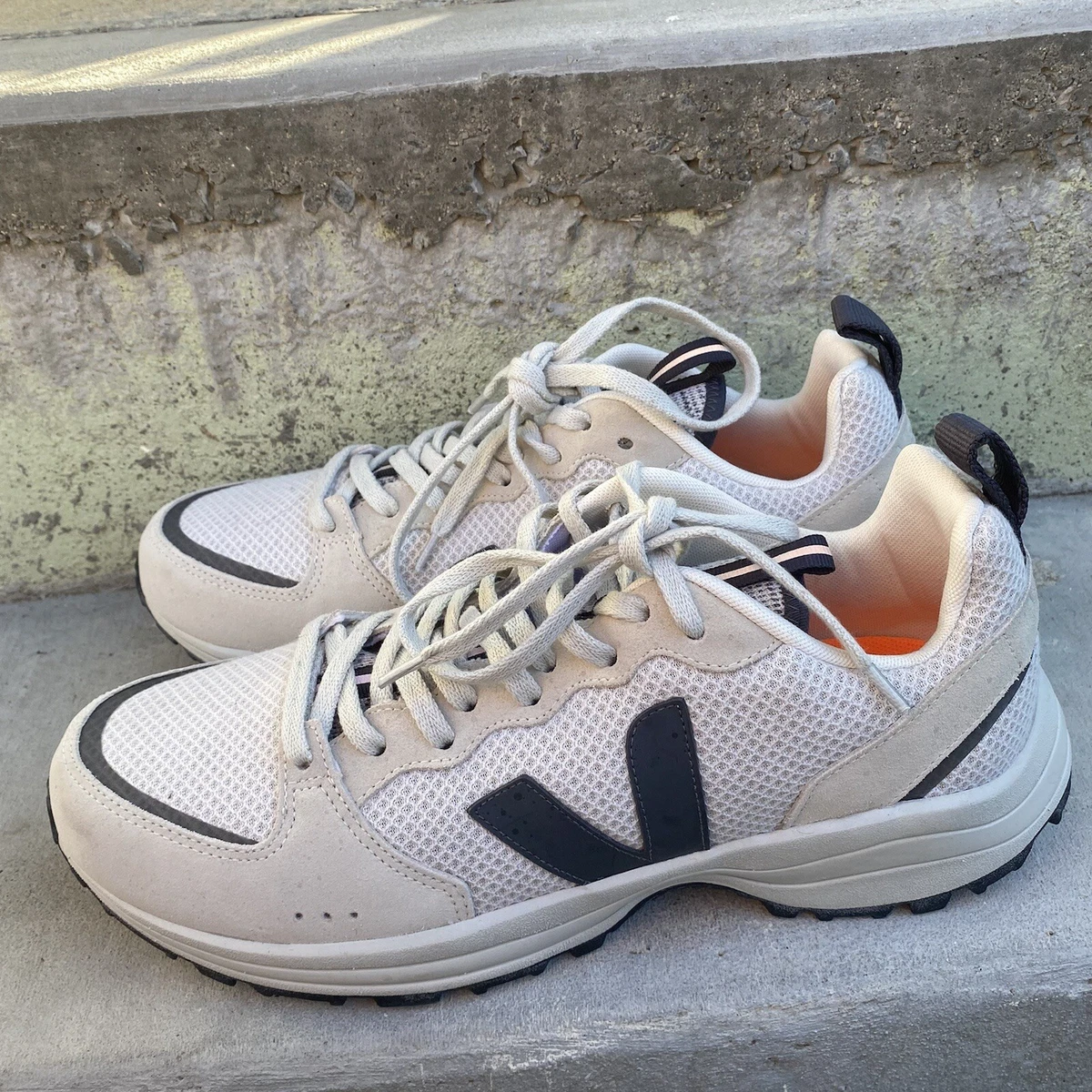 VEJA Venturi Alveomesh and Suede Sneaker, Blue & Cream Mens 13