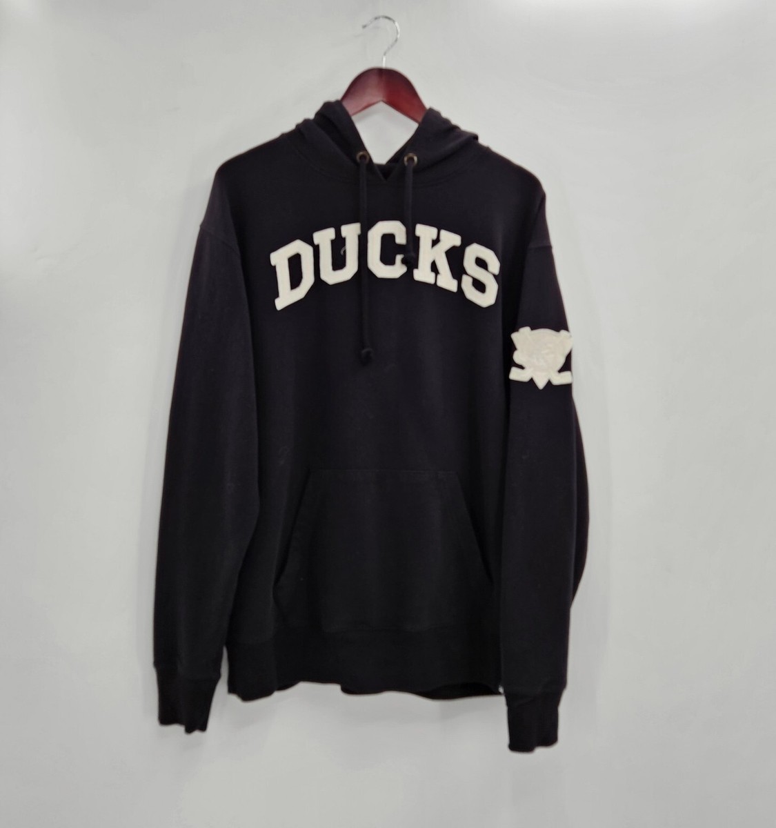 47 MIGHTY DUCKS Hoodie Sweatshirt Men's Size Large Black Pullover - Main Image