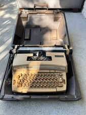 Smith Corona Coronet Super 12 Tan Electric Typewriter w/ Brown Case Working thumbnail