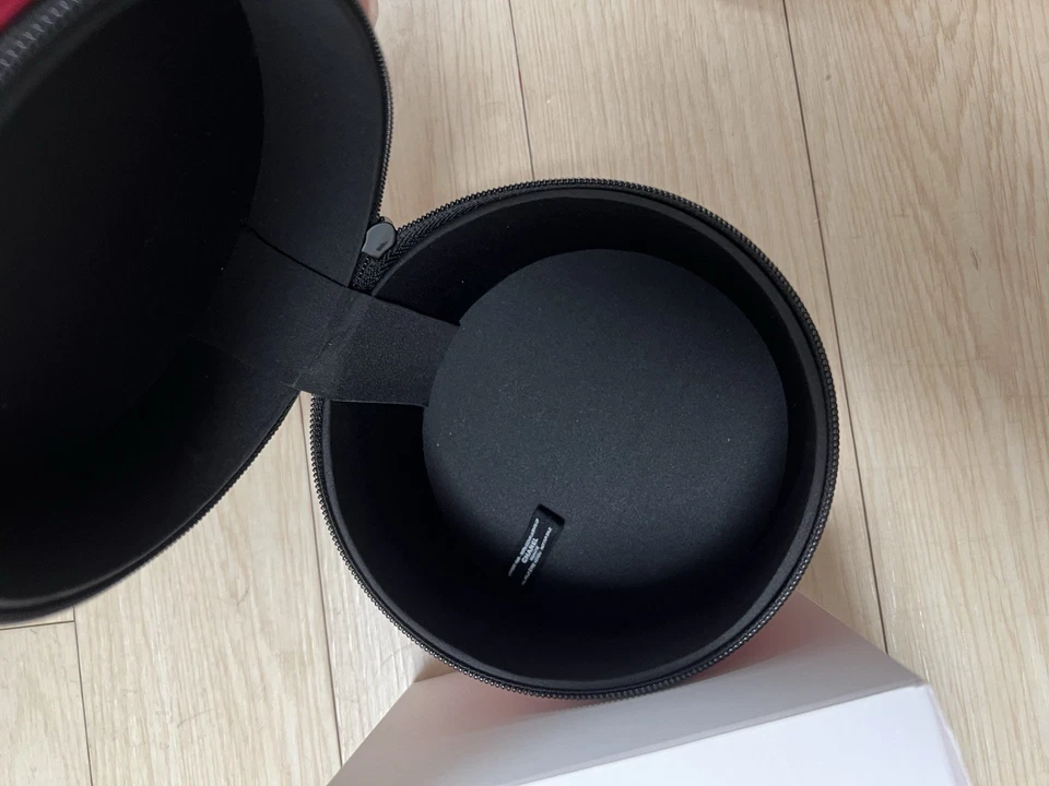 Chanel Beauty Red Round Camellia Vanity Travel Mini Makeup Case No 1 De Chanel - Image 4 of 4