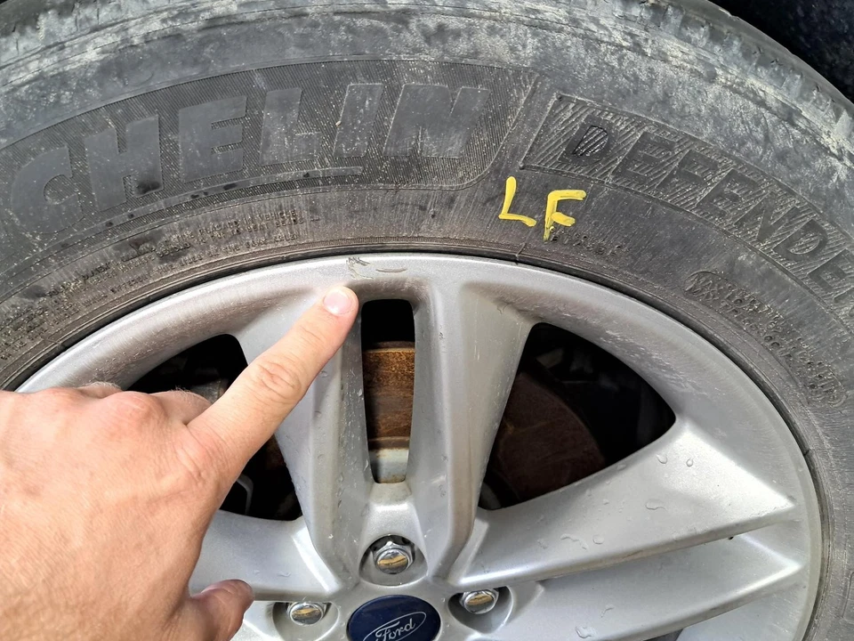 Volante usado se adapta a: Ford Edge 2016 grado A Foto 3 de 4