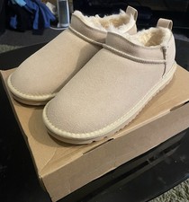 UGG Classic Micro boots in the color Sand with suede upper and sheepskin lining