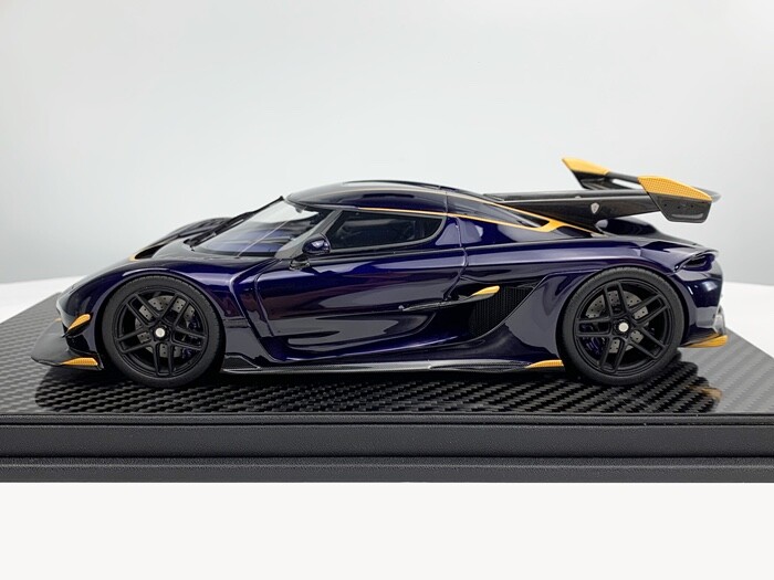 1/18 FrontiArt Koenigsegg Jesko 7508 in Blue Scuro Carbon