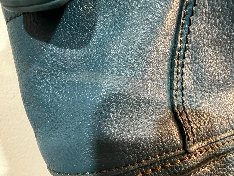 Bolso Hobo The Sak Kendra Cuero Turquesa Bolso de Hombro Nuevo con Defectos Foto 3 de 4