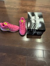 NIB Nike Sabrina 4 In Desert Pink/ Lemon Venom, Men  s 4.5, Women  s 6