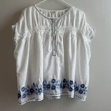 Max Studio Women's White and Blue Floral Embroidered Top Boho
