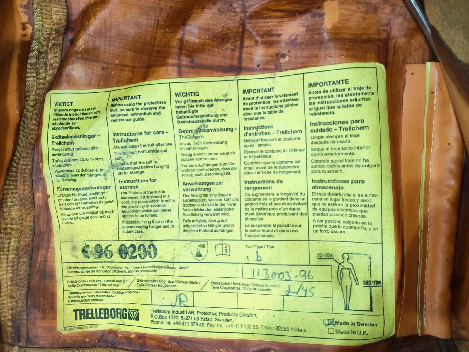 TRELLCHEM Trelleborg 1.b Gas-Tight Chemical Protective Suit-Size L / Boot 45 image 3
