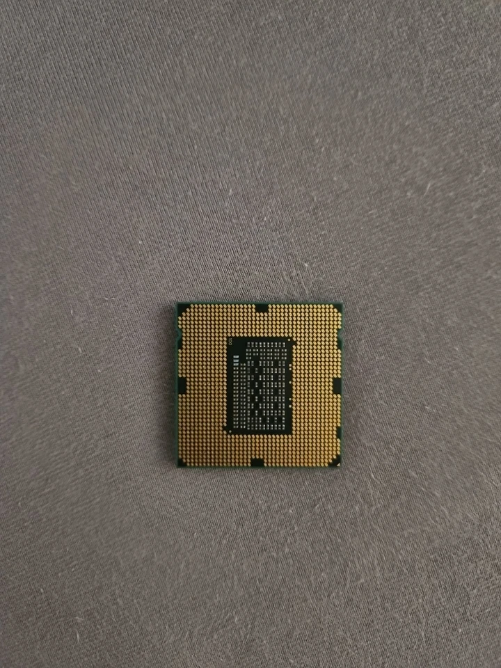 Intel Core I7-2700K Prozessor - 3,5 GHz CPU Wie Neu Ohne CPU Kühler - Bild 2 von 2