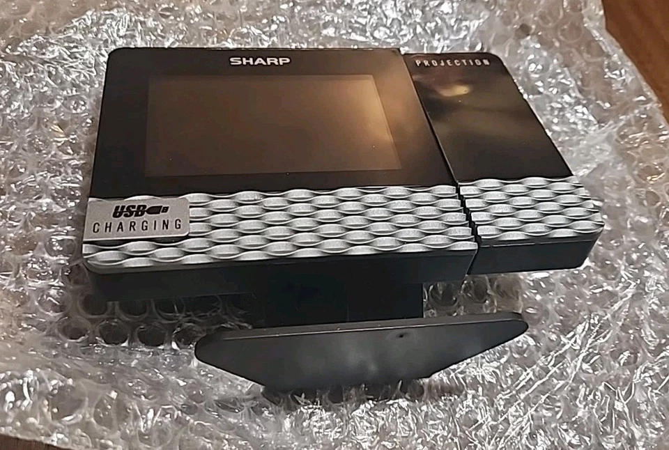 Sharp Projection Alarm Clock w/ Rapid Charge 2AMP USB Port SPC543 Day/Month/Date - Image 3 of 4