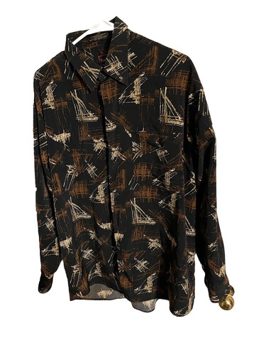 Novin Direction Shirt Large
