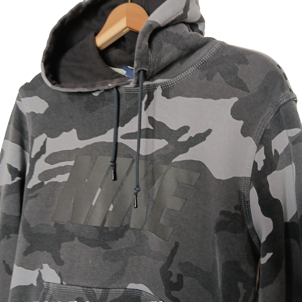 Nike Sweatshirt Men Medium Hoodie Hooded Gray Black Camo Camouflage Pullover