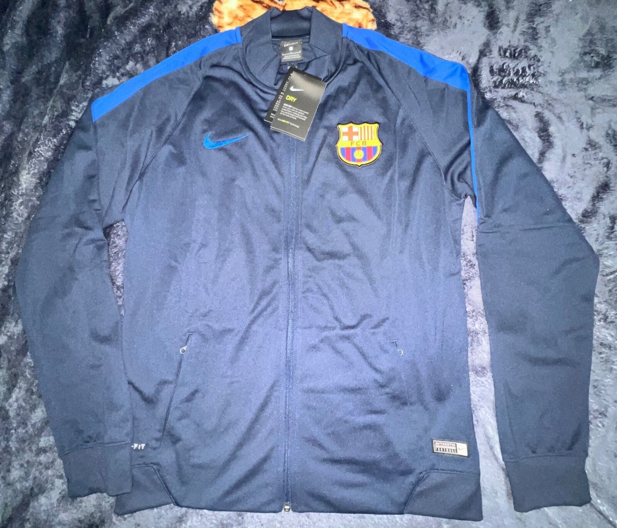 NIKE BARCELONA FULL ZIP TRACK JACKET 808947-671(451) MEN NIKE BARCELONA FULL ZIP TRACK JACKET 808947-671(451) MEN