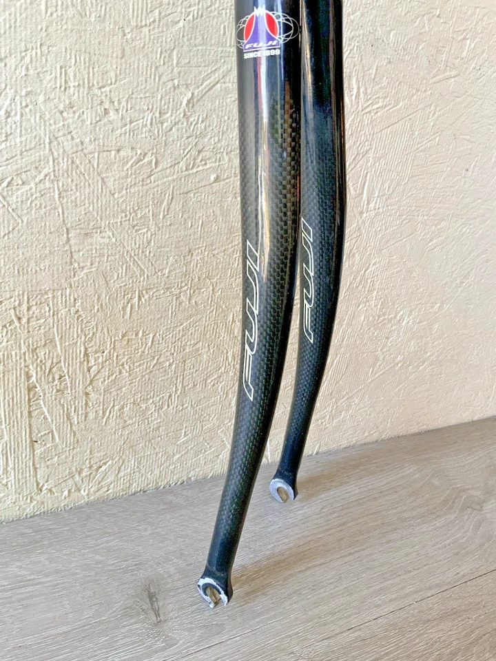 FUJI CARBON FORK 1 1/8 INCH 700C 438 GRAMS 197 MM STEERER TUBE - Image 4 of 4