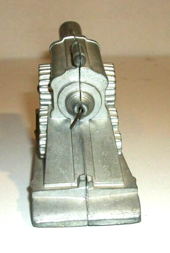 老式巴克莱? MANOIL? TOY LEAD 炮兵片大炮海岸枪榴弹炮 — 第 4/4 张图片