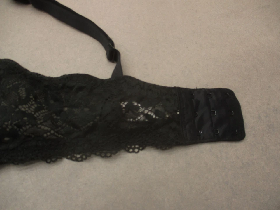 Sujetador balconette 40D Gilligan&O'malley para mujer de encaje sin forro con aros cierre trasero 8D Foto 4 de 4