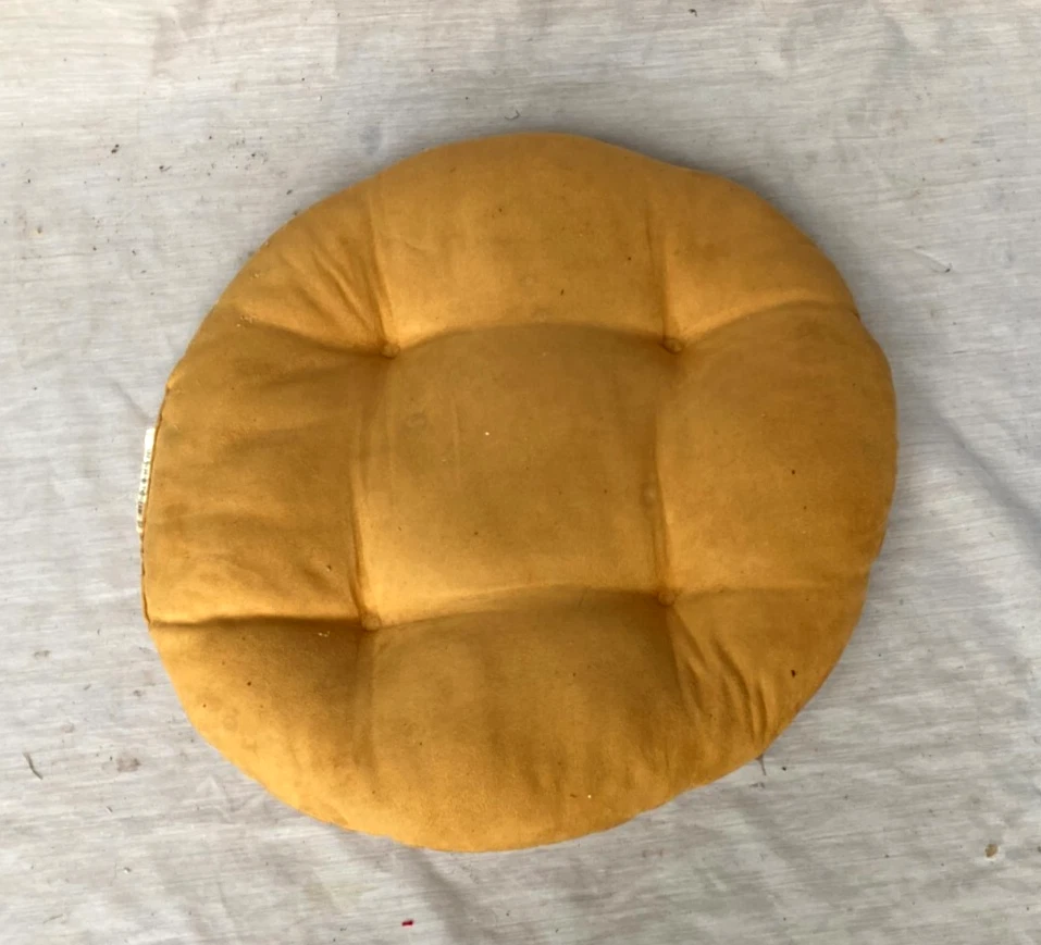 Reposapiés otomano vintage Pier 1 MCM bambú madera curvada ratán con cojín Foto 3 de 3