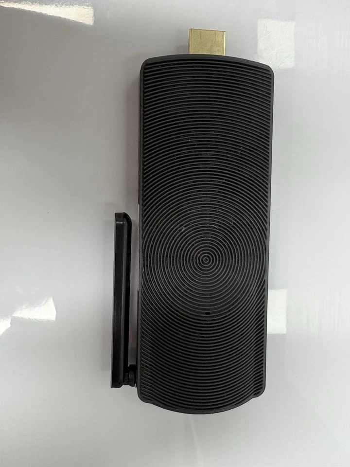 Azulle Access 3 Mini PC Stick Intel J3455 4GB RAM 32GB SSD Windows 10 *NO WIFI* - Image 2 of 4