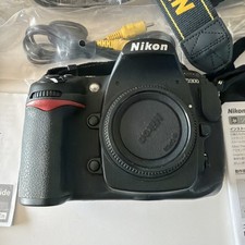 Nikon D300 DSLR Camera Body Plus x2 Batteries and Charger