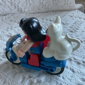 LEGO Duplo DC Comics Wonder Woman Figure Motorcycle & Cat