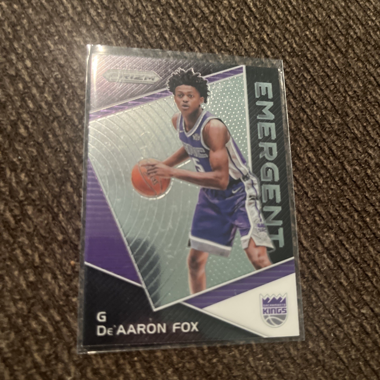 2017-18 Panini Prizm #EM-DEA De'Aaron Fox Emergent RC