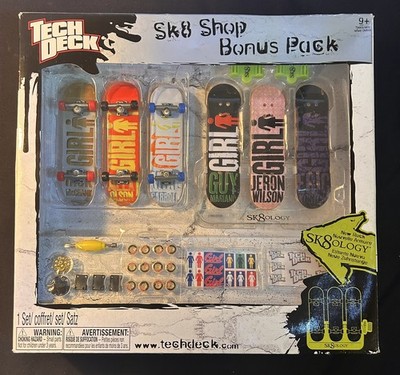 RARE  early 2000 s complete set Brand New Tech Deck GIRL BOARDS