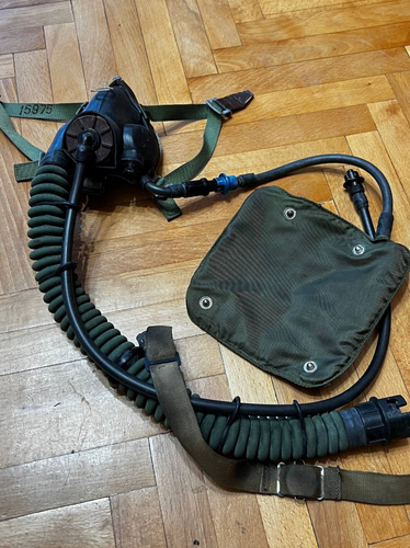 Ancien masque à oxygène pilote de chasse armée de l'air russe KM-32 MIG avion - Photo 1/13
