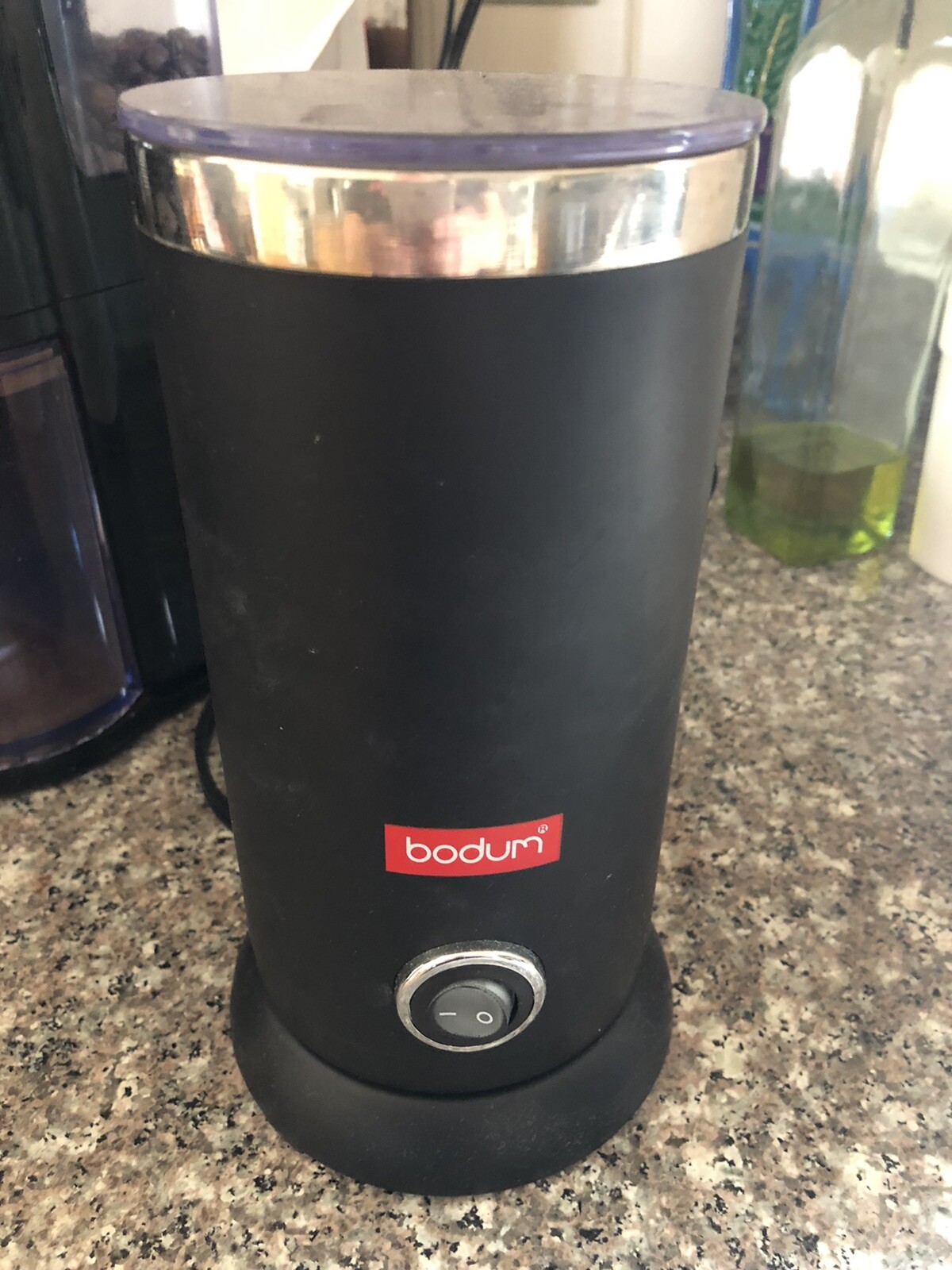 Milk Frother Electric Milk Steamer Soft Foam Maker W 2 Whisks Heating 10 Oz EUC-image