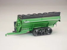 Parker 1154 Grain Cart w/ Tracks - Green 1:64 Scale Model - Spec Cast UBC047