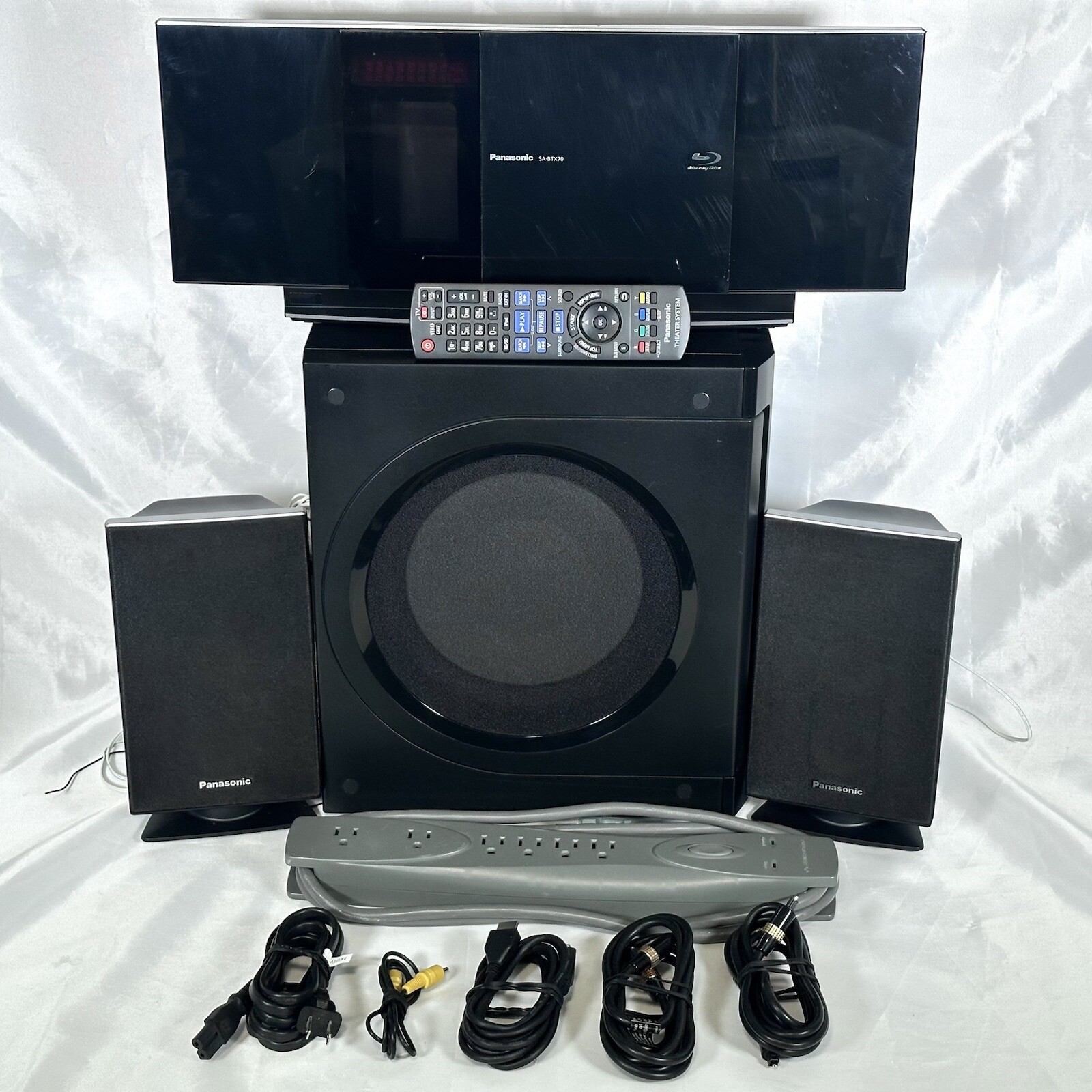 High End Panasonic SA-BTX70 Blu-Ray Home Theater Audio System