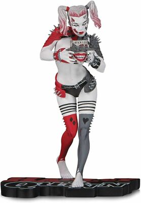 DC COLLECTIBLES HARLEY QUINN RED, WHITE & BLACK GREG HORN 