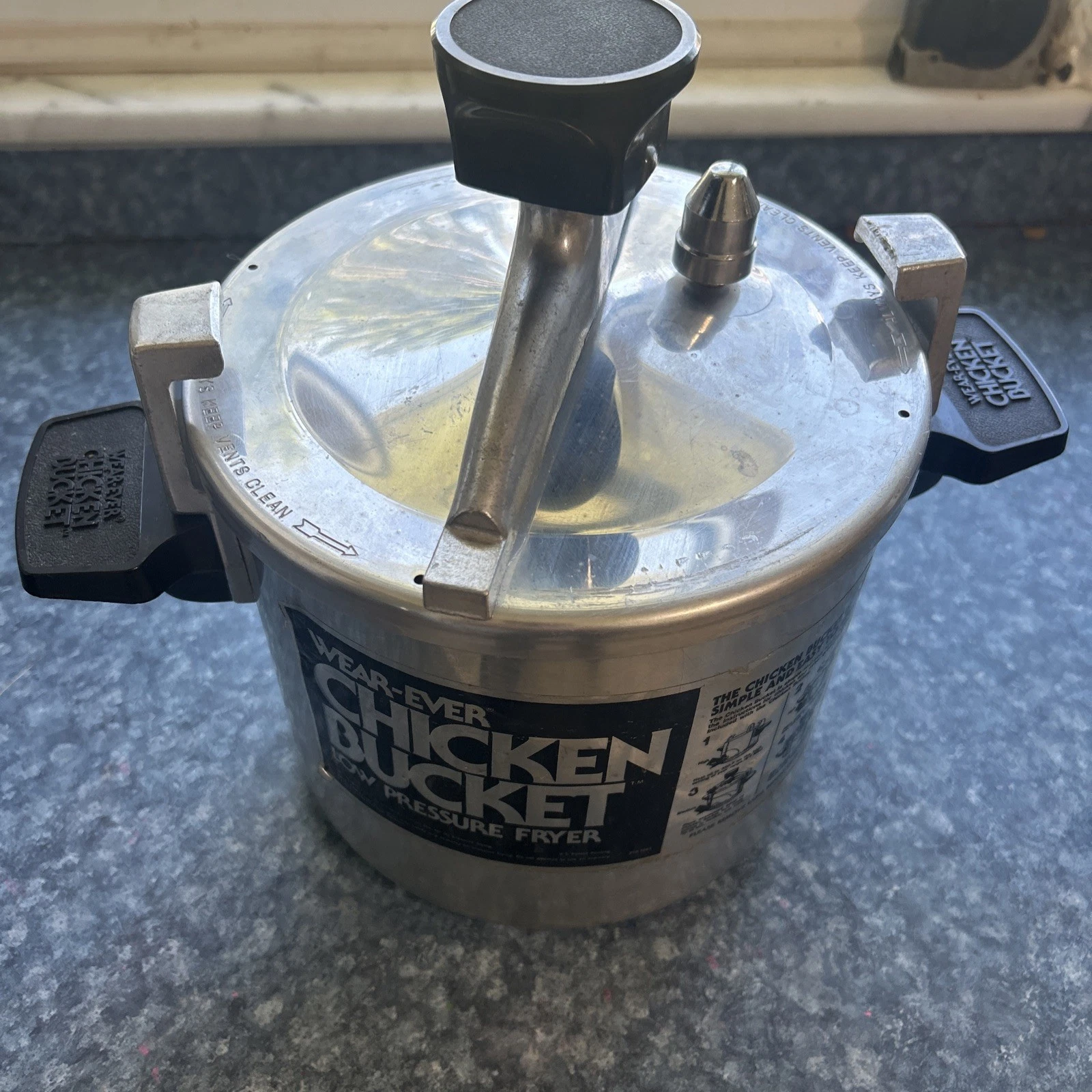 Vintage Wear-Ever Chicken Bucket Low Pressure Fryer 4 Qt Aluminum Cooker Pot
Opens in a new window o