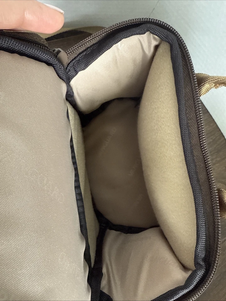 Vanguard VEO GO 15M Bolsos de Hombro/Cubierta para Lluvia - Bolso Marrón/Correa Dorada Foto 2 de 4