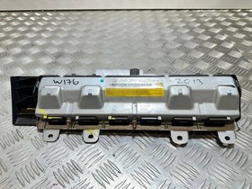 2013 MERCEDES A-CLASS A180 W176 1.5CDI MK3 FRONT RIGHT KNEE BAG A17686004029