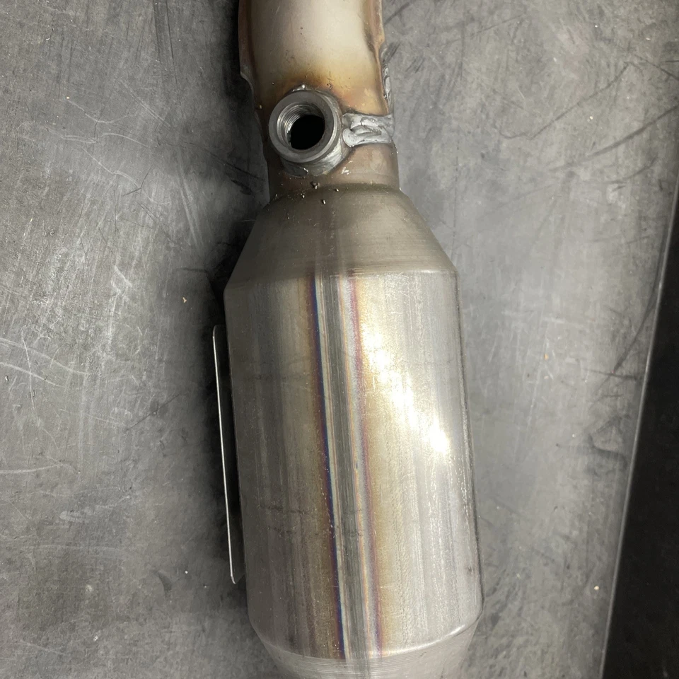 Convertidor colector Dorman 674-797 Toyota FJ Cruiser, Tacoma, Tundra, 4Runner Foto 4 de 4