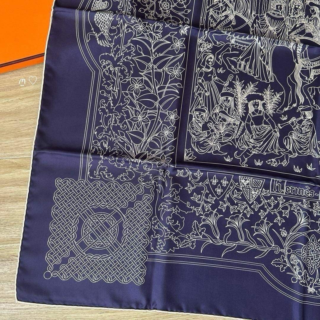 Hermes 90 Cavalcade de Mai May Horse March Silk Scarf r0_0209 thumbnail 3