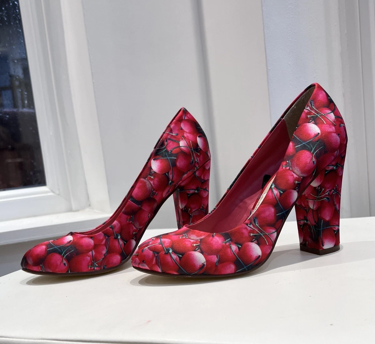 Red herring 2025 shoes womens